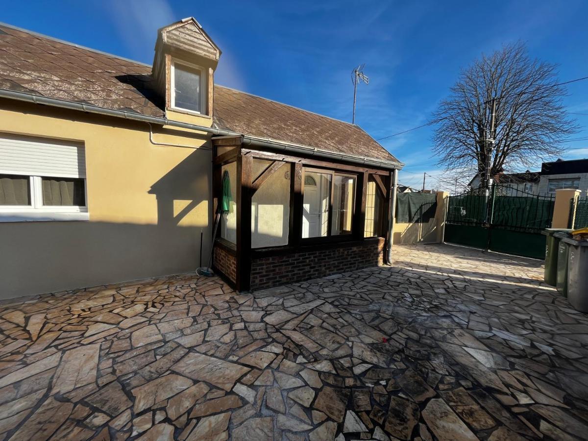 Studios Au Quartier Pavillonnaire Rue D Ambert Orleans Exterior photo