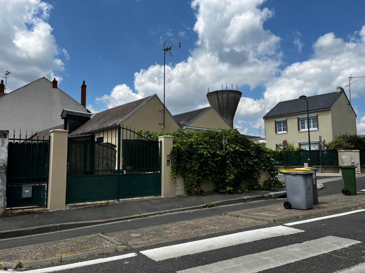 Studios Au Quartier Pavillonnaire Rue D Ambert Orleans Exterior photo